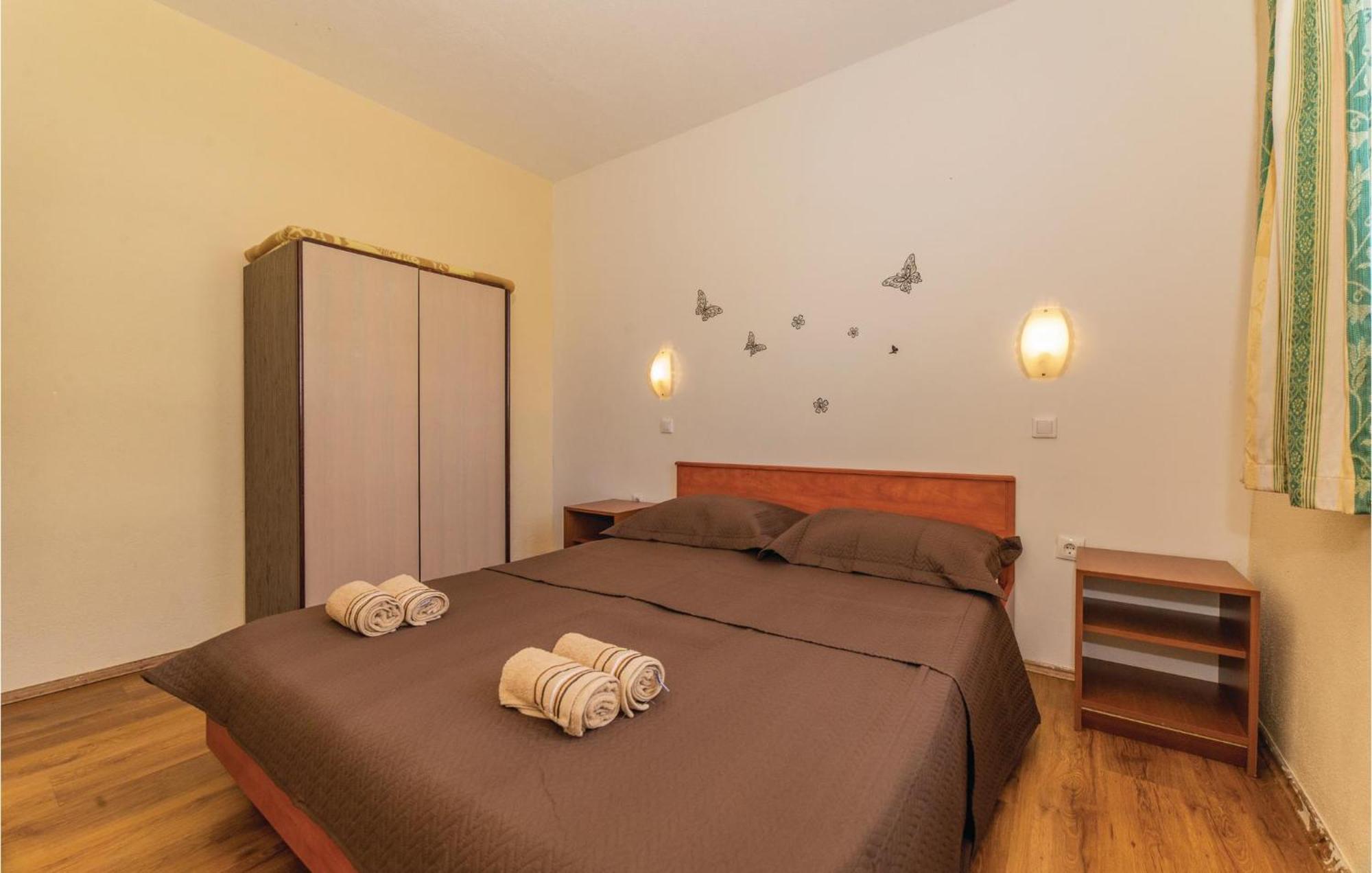 Pet Friendly Apartment In Biograd With Kitchen Biograd Na Moru Εξωτερικό φωτογραφία